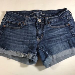American Eagle short